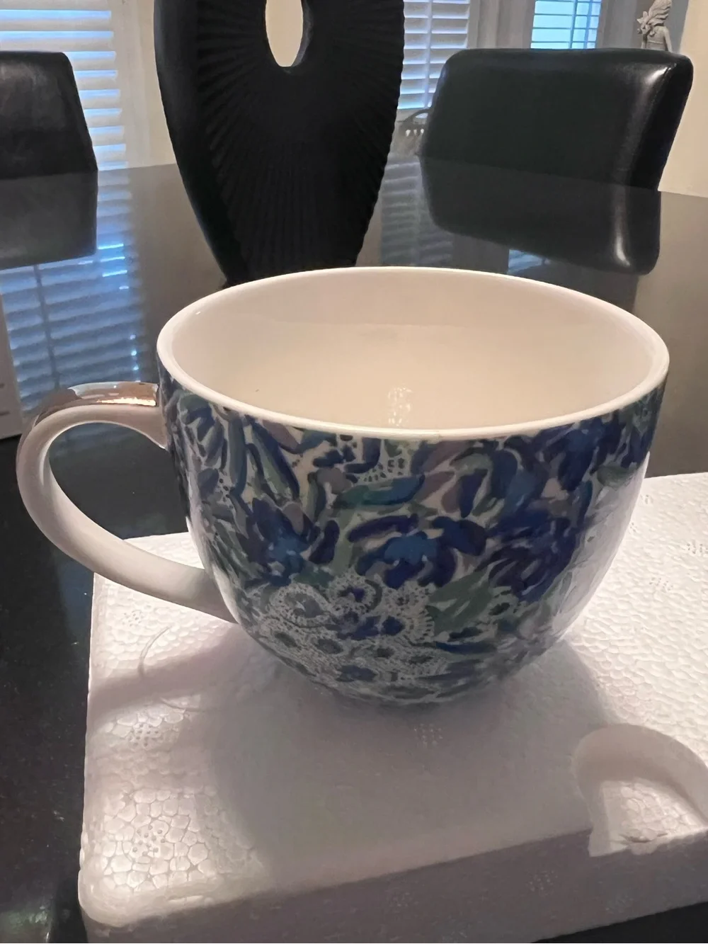 Lilly Pulitzer Ceramic Mugs Set of 2 High Manetenance New